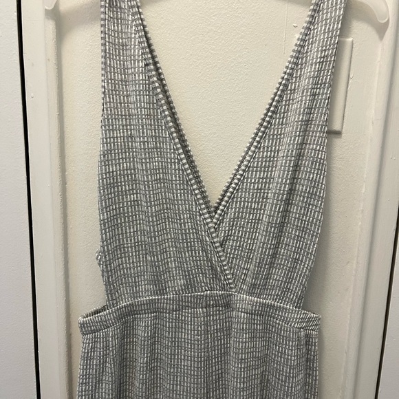 Women’s Summer Romper - Picture 2 of 4